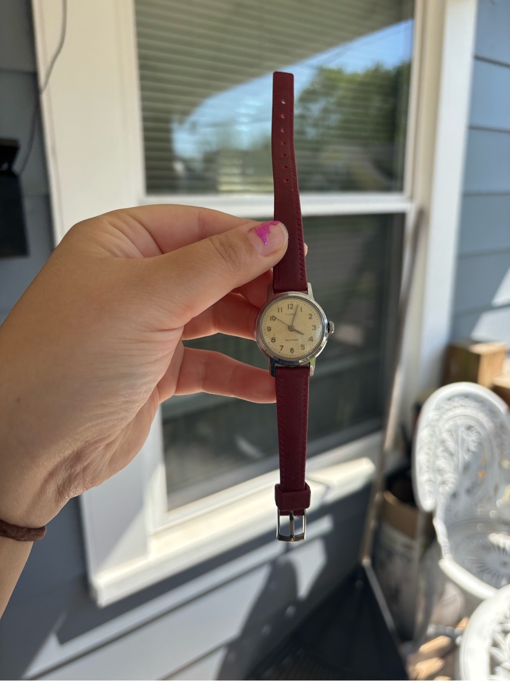 Timex Ladies Watch with Burgundy Leather Strap and Cream Dial - Picture 2 of 8